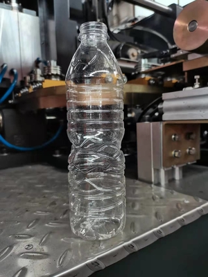 Macchina di plastica trasparente dello stampaggio mediante soffiatura del macchinario dell'installazione di soffiaggio della bottiglia di acqua minerale dell'ANIMALE DOMESTICO 2L