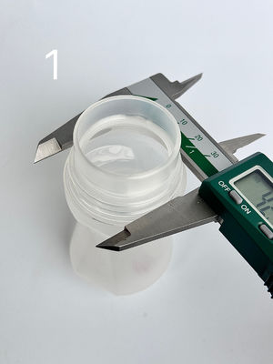 Macchina automatica per stampaggio a iniezione-soffiaggio IBM