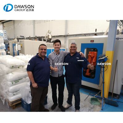 Consumo d'acqua 80 LMIN Extrusion Blow Molding Machine Mold Plate Dimensione 320 MM Ideale per la produzione di bottiglie di olio da 0 a 5L