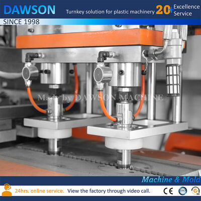 Macchina per lo stampaggio a soffiaggio di flaconi per detersivi per bucato in HDPE da 5L completamente elettrica con estrusore a tre teste