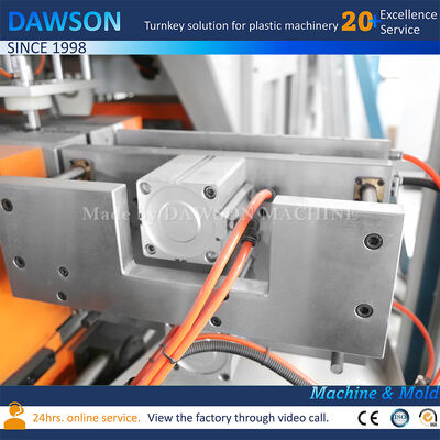 Macchina per lo stampaggio a soffiaggio di flaconi per detersivi per bucato in HDPE da 5L completamente elettrica con estrusore a tre teste